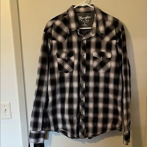 Wrangler western Black and White Plaid snap Shirt